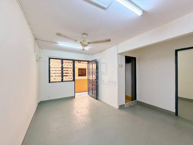 Flat Pandan Indah 1