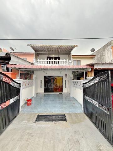 Jalan Lembah 3x, Taman Desa Jaya, Double Storey Low Cost 1
