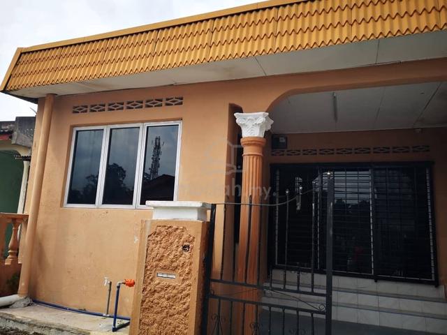 [Kemasukan segera] Rumah Sewa Taman Sri Kasih Senawang N9 1