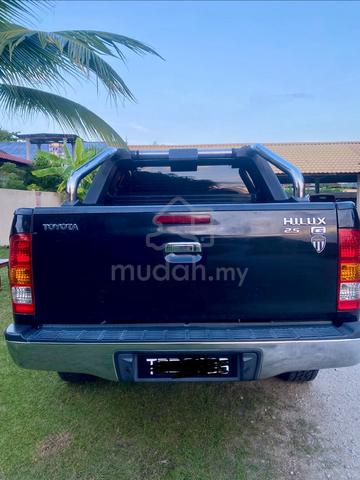 2010 Toyota HILUX 2.5 G FACELIFT DOUBLE CAB (A) - 2