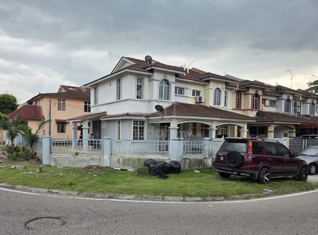 Bukit Indah Corner Lot. Double storey terrace 1
