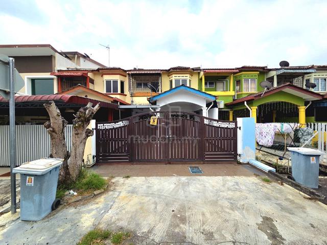 MURAH! Double Storey Terrace Taman Dato Hormat, Telok Panglima Garang 1