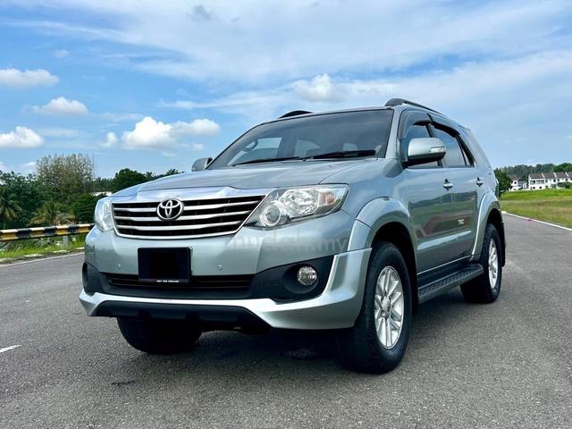 2013 Toyota FORTUNER 2.7 V TRD FACELIFT Muka 0 - 2