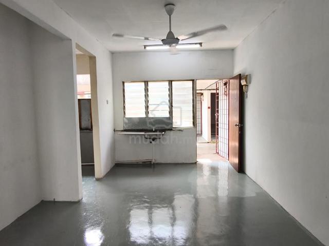 Mutiara Jaya Flat (Simpang Ampat) 1