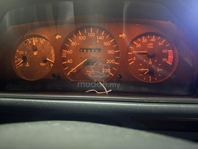 1995 Mercedes Benz 230.6 2.3 (M) - 4