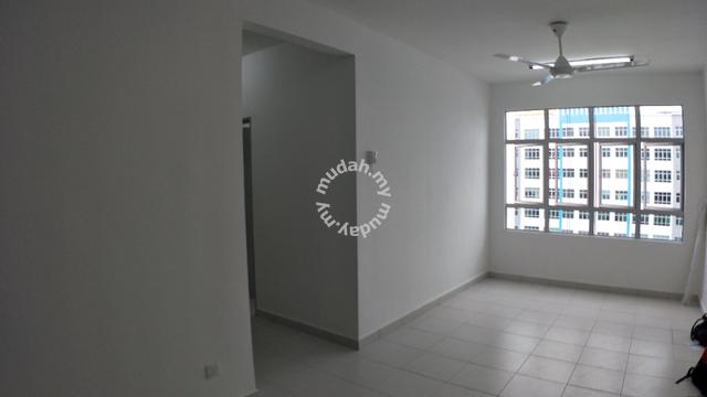 Good Condition Pangsapuri Seri Utama Puchong Apartment Condominium For Rent In Puchong Selangor