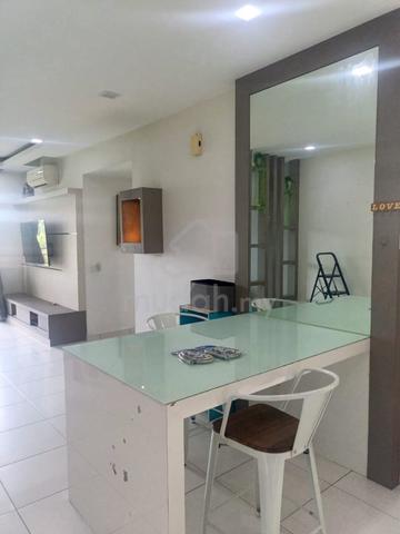 Sky view apartment bukit indah 1