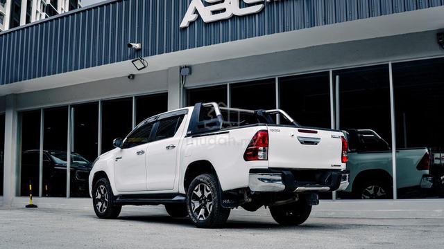 Toyota HILUX 2.8 L-EDITION FLIFT S.RIM L.SEAT 2018 - 2