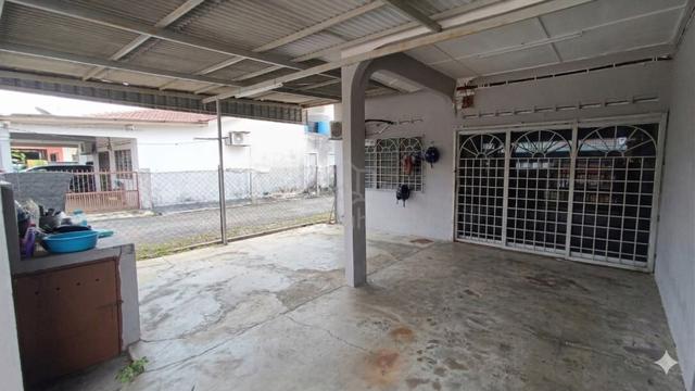 Endlot Taman Perwira Telok Panglima Garang – Extended & Reno 1