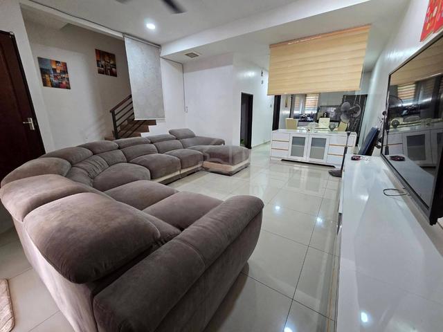 Station 18 Pengkalan Tiara Double Storey House For Rent 1