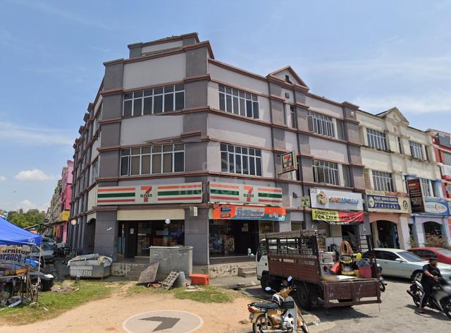 Banting corner shop for rent🔥 1