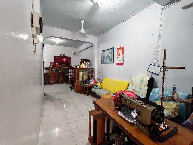 taman mewah kulai 1.5 storey house full loan for sales 1