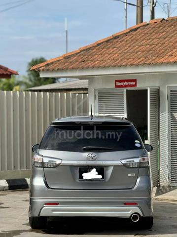 2012 Toyota WISH 1.8 S ZGE20G FACELIFT (A) - 2