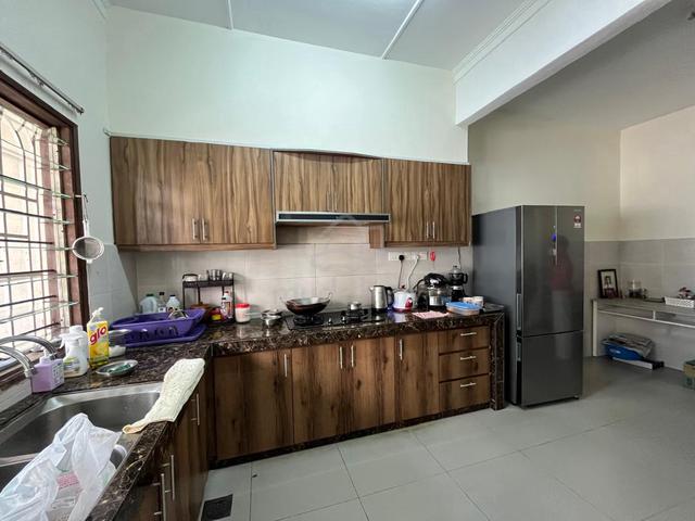 USJ 5 (24x75 sqft£ Gated Guarded Big Layout Good Condition 2 Storey 5