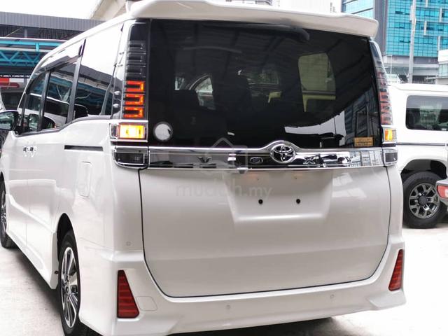 BIGSALE✅2021 Toyota VOXY 2.0 ZS 8S Alpine 2PD - 4