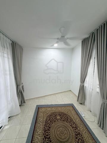 Room for rent 1