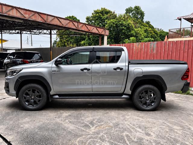 2020 Toyota HILUX 2.8 BLACK EDITION (A) LOAN KEDAI - 4
