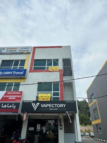 Shop Lot Corner Tingkat 1 & 2 Untuk Sewa Bandar Kuala Lipis Pahang !! 2