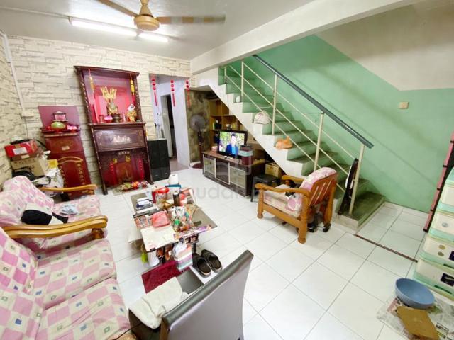 Sale Johor jaya 2 storey low cost house rumah dijual Jb Seroja Johor