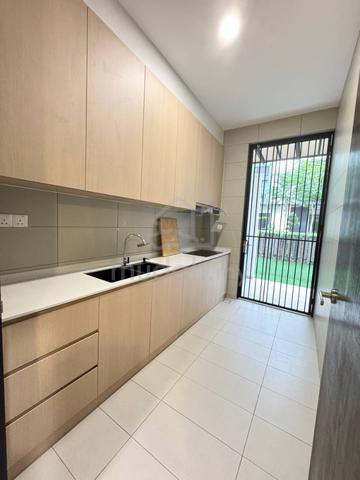 Waterway Residence / Senibong Cove 1
