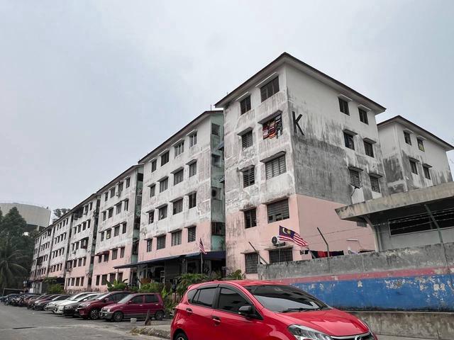Pangsapuri Baiduri (Bandar Tasik Kesuma) 1