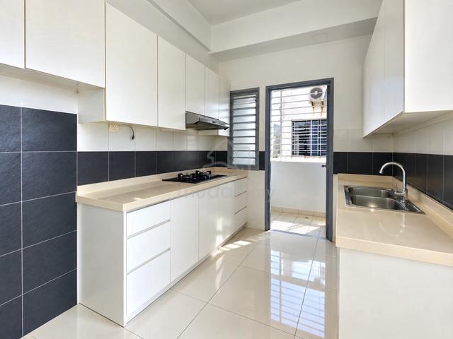 The Twin Residences @ Tampoi 1