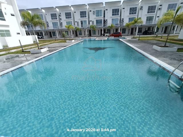 NEW Lower Unit Townhouse,Partial Furnished,Batu Kawa Emart,Kuching 1