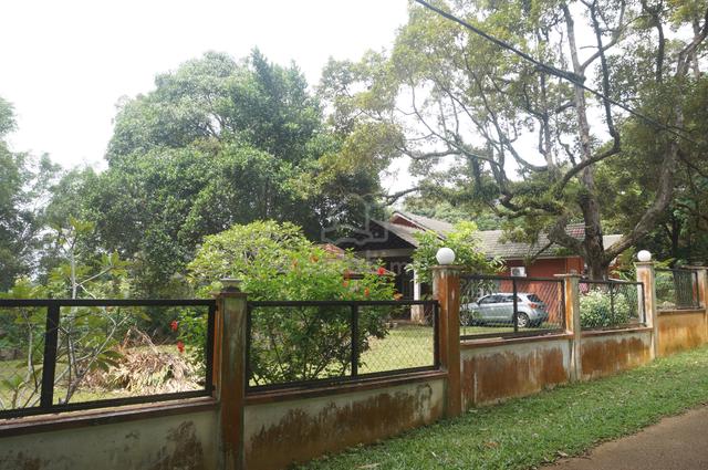 Banglo Setingkat bersama Kebun di Batu Hitam, Beserah untuk dijual 5