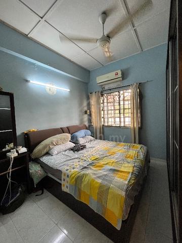 USJ 3 (24x65+9’) End Lot 1.5 Storey Gated Guarded Kitchen Extended 5