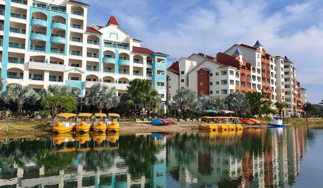 Laguna 2 @ Marina Island 1