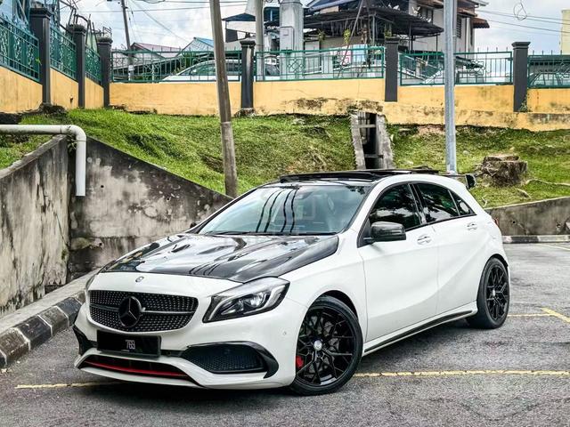 Mercedes Benz A250 2.0 AMG H/Kardon CF Bonnet A45 - 1