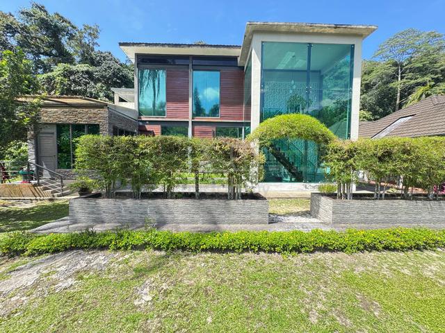 Modern Glass House & Classic Wood House | 📍 Batu 24, Hulu Langat 1