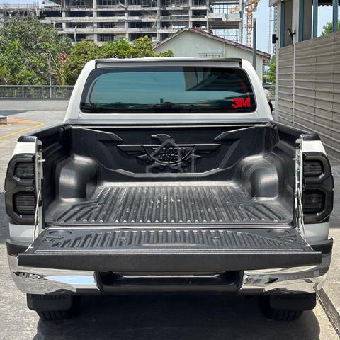 SPECIAL OFFER‼️LOW DEPOSIT‼️Toyota Hilux 2.8 Rogue - 4