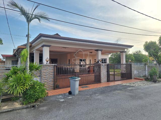 NON BUMI CORNER LOT MURAH!!! Banglo Setingkat di Sikamat Seremban 1