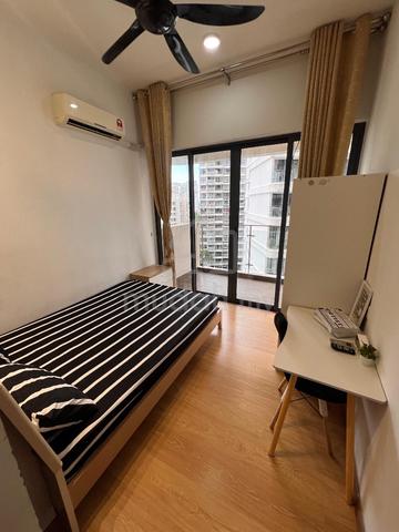 Country Garden ⭐️ Middle Room JB Sentral CIQ Shuttle Bus 1