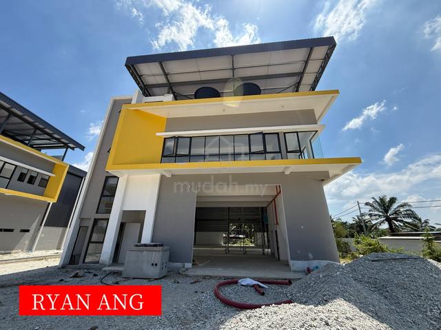 Brand New 1.5 Storey Detached Factory For Sale Permatang Tinggi 1