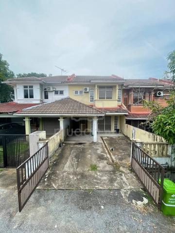 Rumah Teres 2 Tingkat Di Indera Mahkota 6 (IM6) 1
