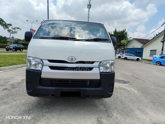2021 Toyota HIACE WINDOW VAN 2.5L (M) - 2