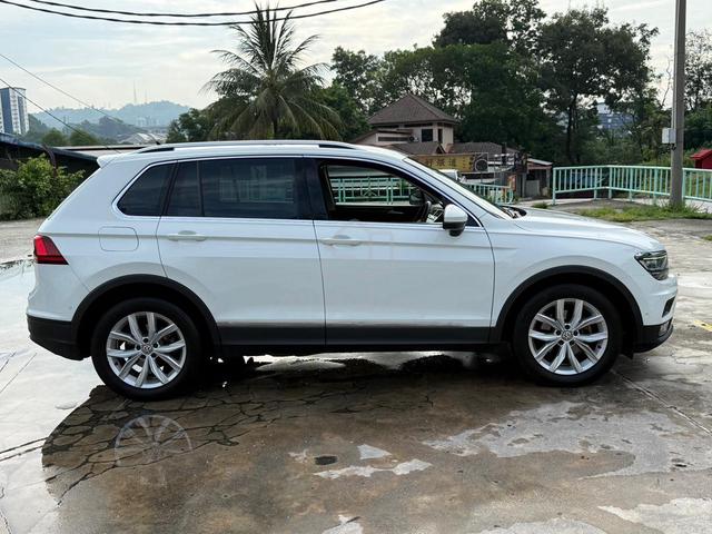 2021 Volkswagen TIGUAN HIGHLINE 1.4L (A) - 5