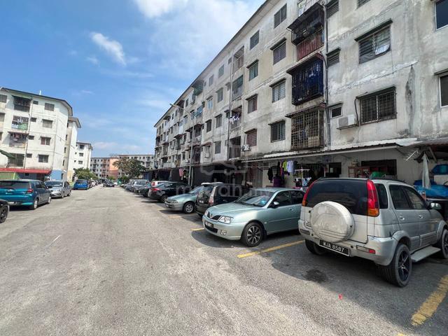 Palma Apartment (Bandar Country Homes) 1