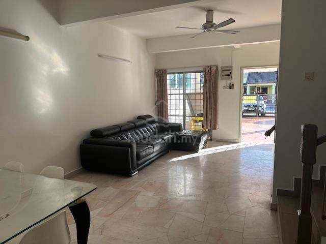 USJ 3D, USJ 2storey terrace house Near amenities Gated and guarded 1