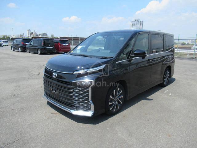 Toyota VOXY 2.0 S-Z 2022 8 YRS WARRANTY - 1