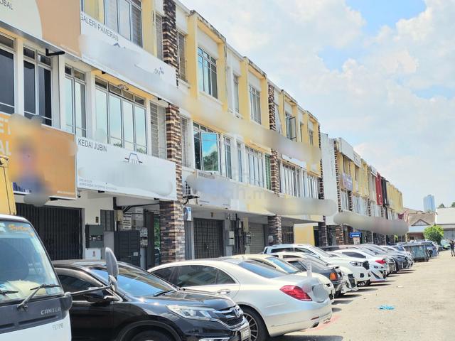 (Below price) 3 Storey Shop Lot @ Bandar Bukit Puchong 2 1