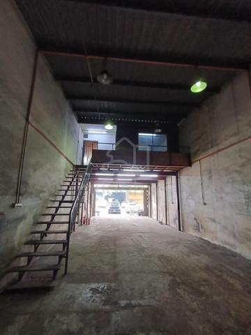 Subang Jaya Single Link Factory Warehouse with Upper Floor To Let 1