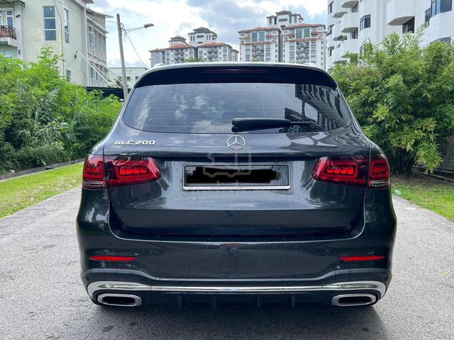 2021 Mercedes Benz GLC200 2.0 AMG/ FL/ F.S.R/ 1Own - 4