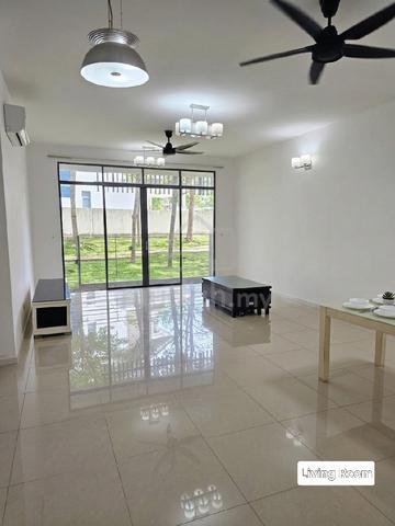 Summer Glades Double Storey Walking Distance to Cyberjaya Lake 1