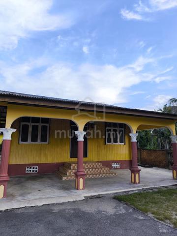 [UNTUK DISEWA] Bungalow Kayu Tradisional (Kemas & Tenang) – tepi Jln U 1
