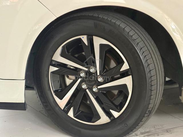 ONLY 14K KM LIKE NEW 2022 Perodua ALZA 1.5 AV - 4