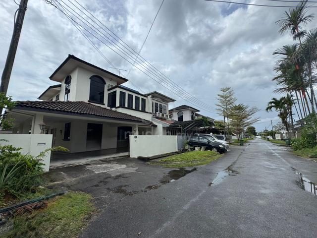 Lorong Stampin Double Storey Semi-D For Sale 1