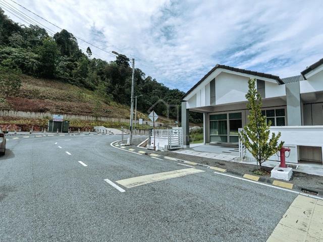 Corner Unit - Pulai Savanna Gerik - Open Facing - Sebelah Playground 1